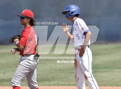 Thumbnail 1 in Elsinore vs. La Habra (CIF-SS D4 Final) photogallery.