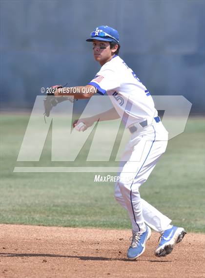 Thumbnail 1 in Elsinore vs. La Habra (CIF-SS D4 Final) photogallery.