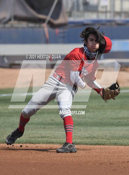 Thumbnail 2 in Elsinore vs. La Habra (CIF-SS D4 Final) photogallery.