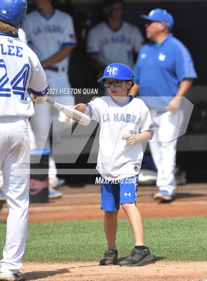 Thumbnail 1 in Elsinore vs. La Habra (CIF-SS D4 Final) photogallery.