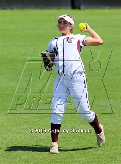 Thumbnail 1 in Torrance vs. North Torrance (CIF SS Div 4 Final) photogallery.