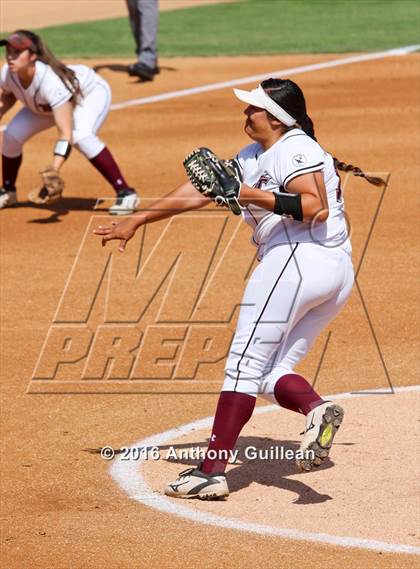 Thumbnail 1 in Torrance vs. North Torrance (CIF SS Div 4 Final) photogallery.