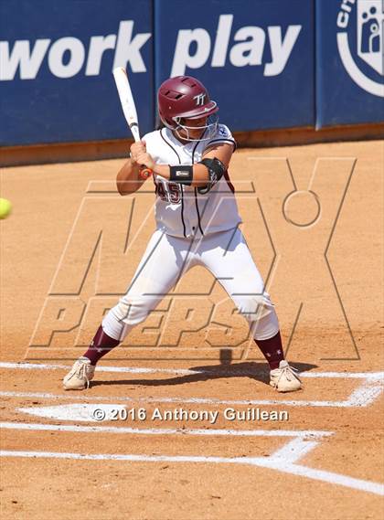 Thumbnail 2 in Torrance vs. North Torrance (CIF SS Div 4 Final) photogallery.