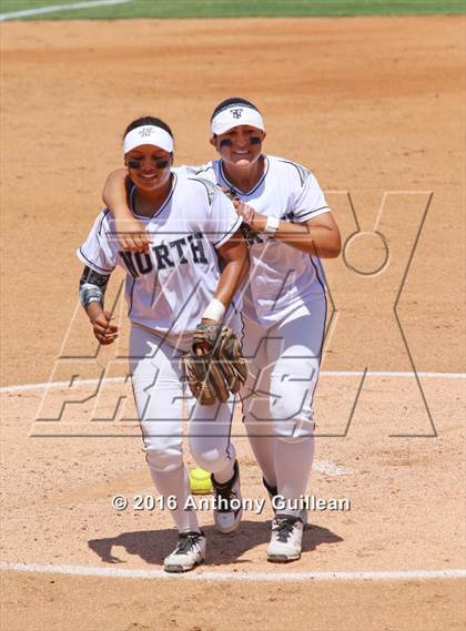 Thumbnail 1 in Torrance vs. North Torrance (CIF SS Div 4 Final) photogallery.