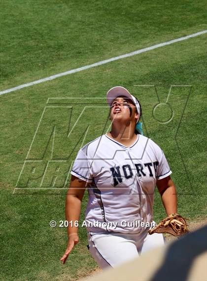 Thumbnail 2 in Torrance vs. North Torrance (CIF SS Div 4 Final) photogallery.