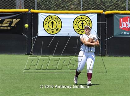 Thumbnail 1 in Torrance vs. North Torrance (CIF SS Div 4 Final) photogallery.