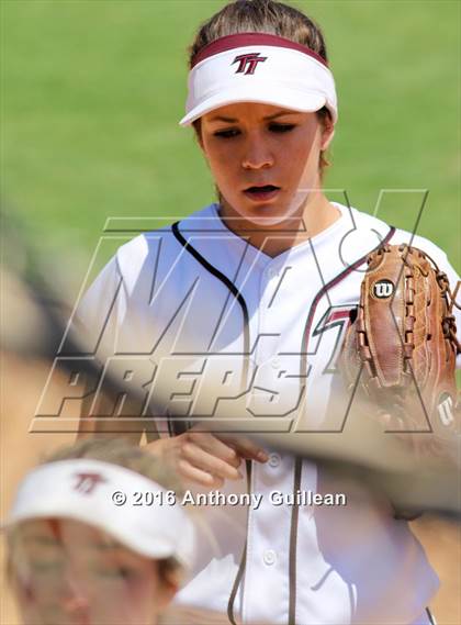 Thumbnail 1 in Torrance vs. North Torrance (CIF SS Div 4 Final) photogallery.