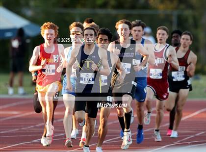 Thumbnail 1 in Halden Invitational - 800 Meter photogallery.