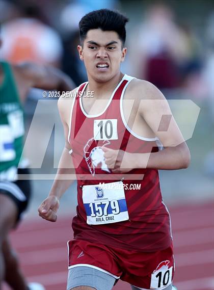 Thumbnail 1 in Halden Invitational - 800 Meter photogallery.