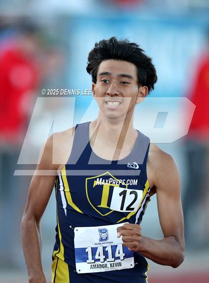 Thumbnail 3 in Halden Invitational - 800 Meter photogallery.