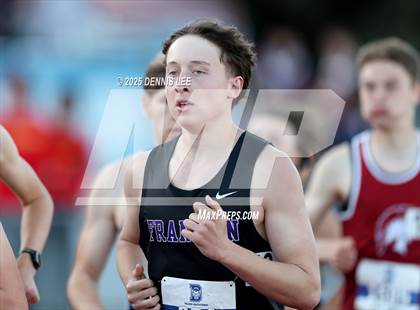 Thumbnail 2 in Halden Invitational - 800 Meter photogallery.