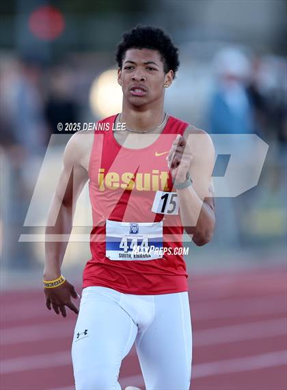 Thumbnail 2 in Halden Invitational - 800 Meter photogallery.