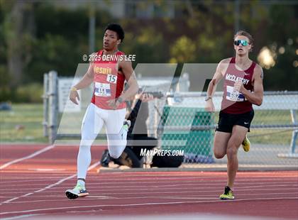 Thumbnail 1 in Halden Invitational - 800 Meter photogallery.