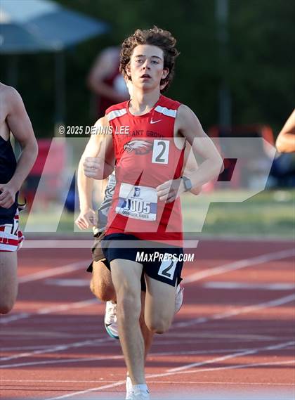 Thumbnail 2 in Halden Invitational - 800 Meter photogallery.