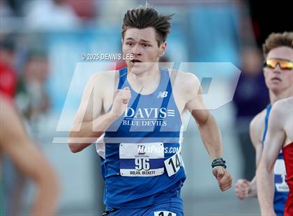 Thumbnail 3 in Halden Invitational - 800 Meter photogallery.