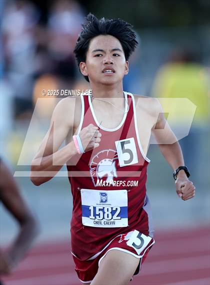 Thumbnail 1 in Halden Invitational - 800 Meter photogallery.