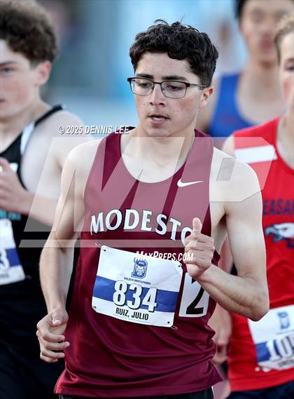 Thumbnail 2 in Halden Invitational - 800 Meter photogallery.