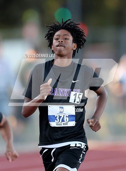 Thumbnail 3 in Halden Invitational - 800 Meter photogallery.