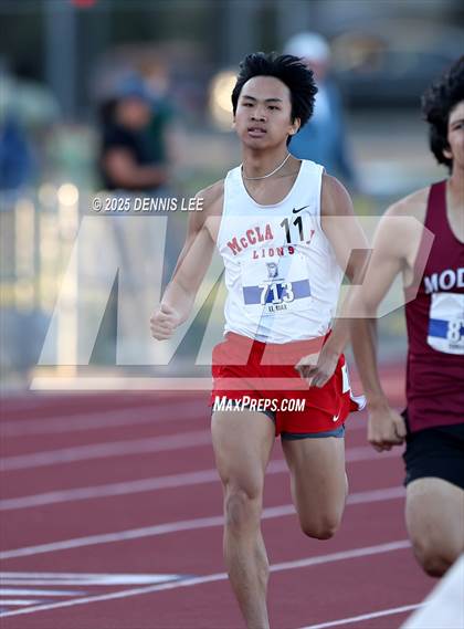 Thumbnail 2 in Halden Invitational - 800 Meter photogallery.