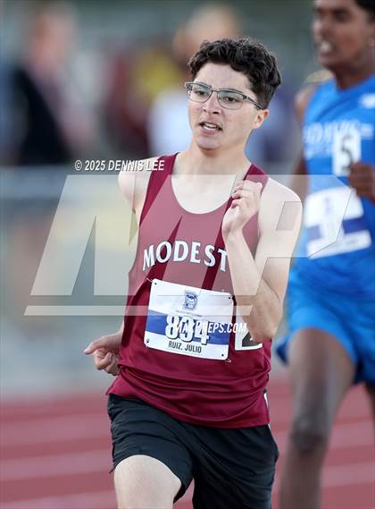 Thumbnail 3 in Halden Invitational - 800 Meter photogallery.