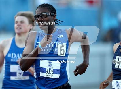 Thumbnail 1 in Halden Invitational - 800 Meter photogallery.
