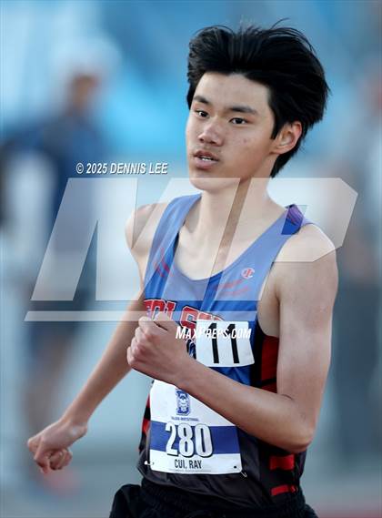 Thumbnail 3 in Halden Invitational - 800 Meter photogallery.