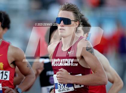 Thumbnail 2 in Halden Invitational - 800 Meter photogallery.