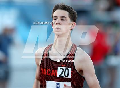Thumbnail 2 in Halden Invitational - 800 Meter photogallery.