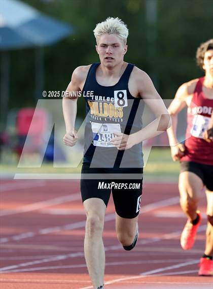 Thumbnail 3 in Halden Invitational - 800 Meter photogallery.