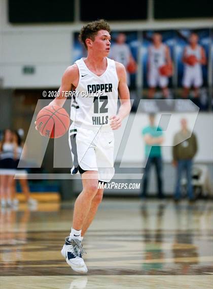 Thumbnail 3 in Granger vs. Copper Hills(UHSAA 6A 1st Round Playoff) photogallery.