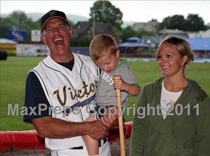 Thumbnail 2 in Victor vs. Shaker (NYSPHSAA Class AA Final) photogallery.