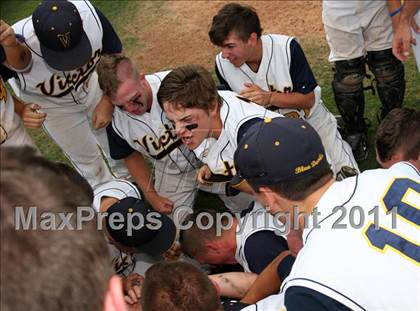 Thumbnail 3 in Victor vs. Shaker (NYSPHSAA Class AA Final) photogallery.