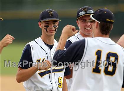 Thumbnail 1 in Victor vs. Shaker (NYSPHSAA Class AA Final) photogallery.