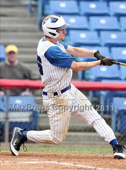 Thumbnail 3 in Victor vs. Shaker (NYSPHSAA Class AA Final) photogallery.