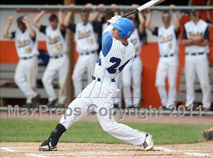 Thumbnail 2 in Victor vs. Shaker (NYSPHSAA Class AA Final) photogallery.