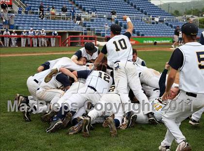 Thumbnail 1 in Victor vs. Shaker (NYSPHSAA Class AA Final) photogallery.