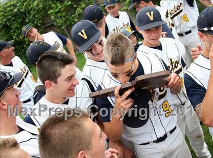 Thumbnail 1 in Victor vs. Shaker (NYSPHSAA Class AA Final) photogallery.