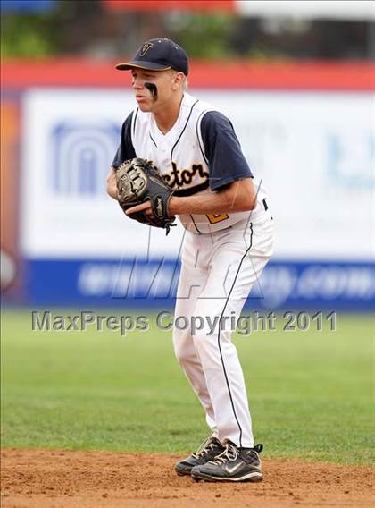 Thumbnail 2 in Victor vs. Shaker (NYSPHSAA Class AA Final) photogallery.