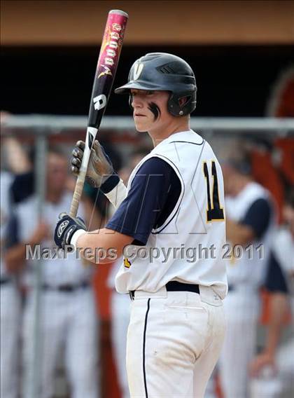 Thumbnail 3 in Victor vs. Shaker (NYSPHSAA Class AA Final) photogallery.