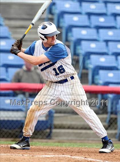 Thumbnail 3 in Victor vs. Shaker (NYSPHSAA Class AA Final) photogallery.