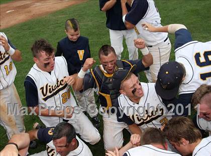 Thumbnail 2 in Victor vs. Shaker (NYSPHSAA Class AA Final) photogallery.