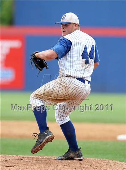 Thumbnail 2 in Victor vs. Shaker (NYSPHSAA Class AA Final) photogallery.