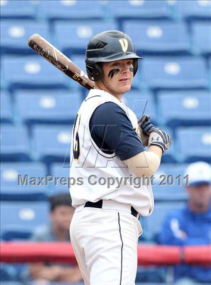 Thumbnail 2 in Victor vs. Shaker (NYSPHSAA Class AA Final) photogallery.