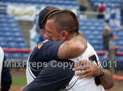 Thumbnail 1 in Victor vs. Shaker (NYSPHSAA Class AA Final) photogallery.