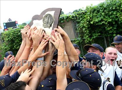 Thumbnail 2 in Victor vs. Shaker (NYSPHSAA Class AA Final) photogallery.