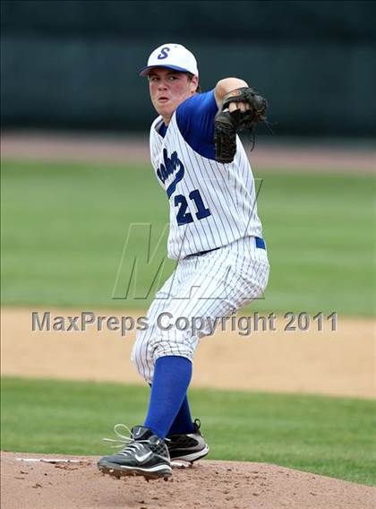 Thumbnail 3 in Victor vs. Shaker (NYSPHSAA Class AA Final) photogallery.
