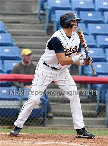 Thumbnail 1 in Victor vs. Shaker (NYSPHSAA Class AA Final) photogallery.