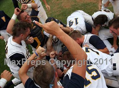 Thumbnail 3 in Victor vs. Shaker (NYSPHSAA Class AA Final) photogallery.