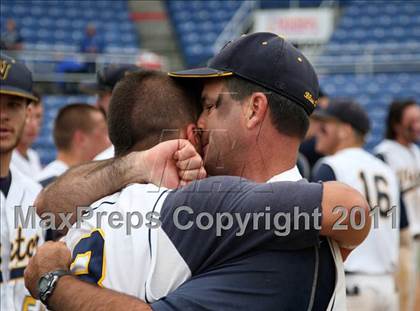 Thumbnail 3 in Victor vs. Shaker (NYSPHSAA Class AA Final) photogallery.