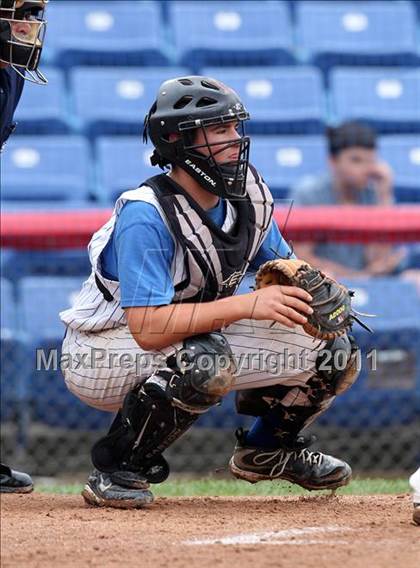 Thumbnail 3 in Victor vs. Shaker (NYSPHSAA Class AA Final) photogallery.